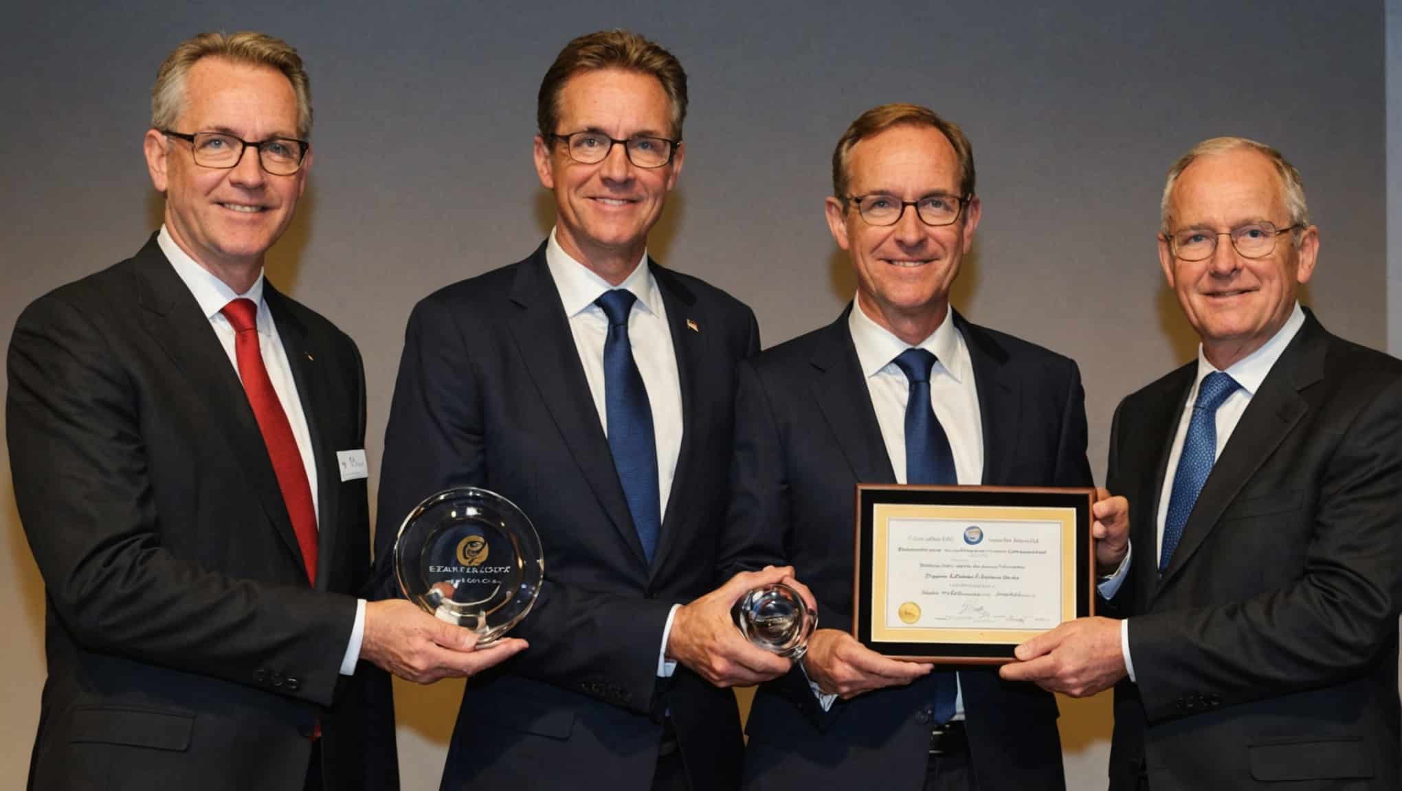 Easyvista Receives The 2014 Excellencexport Award.jpeg